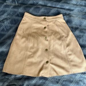 Aritzia vegan suede button up skirt - 00